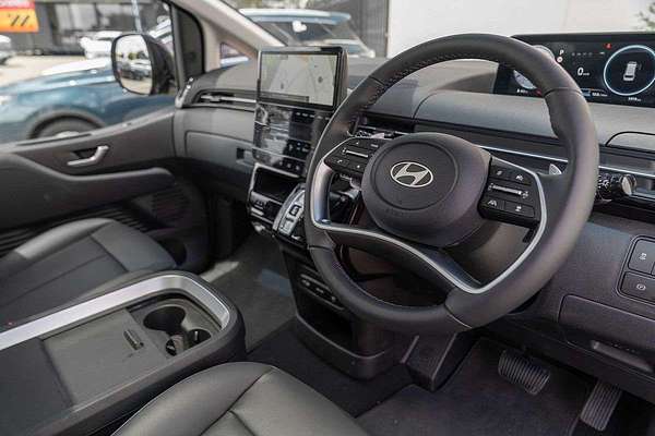 2025 Hyundai STARIA Highlander US4.V3