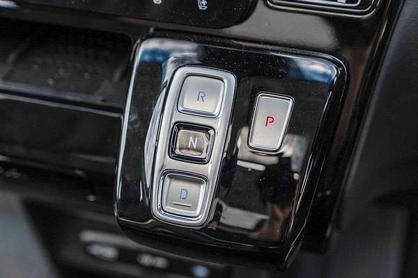 2025 Hyundai STARIA Highlander US4.V3