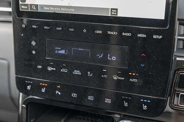 2025 Hyundai STARIA Highlander US4.V3