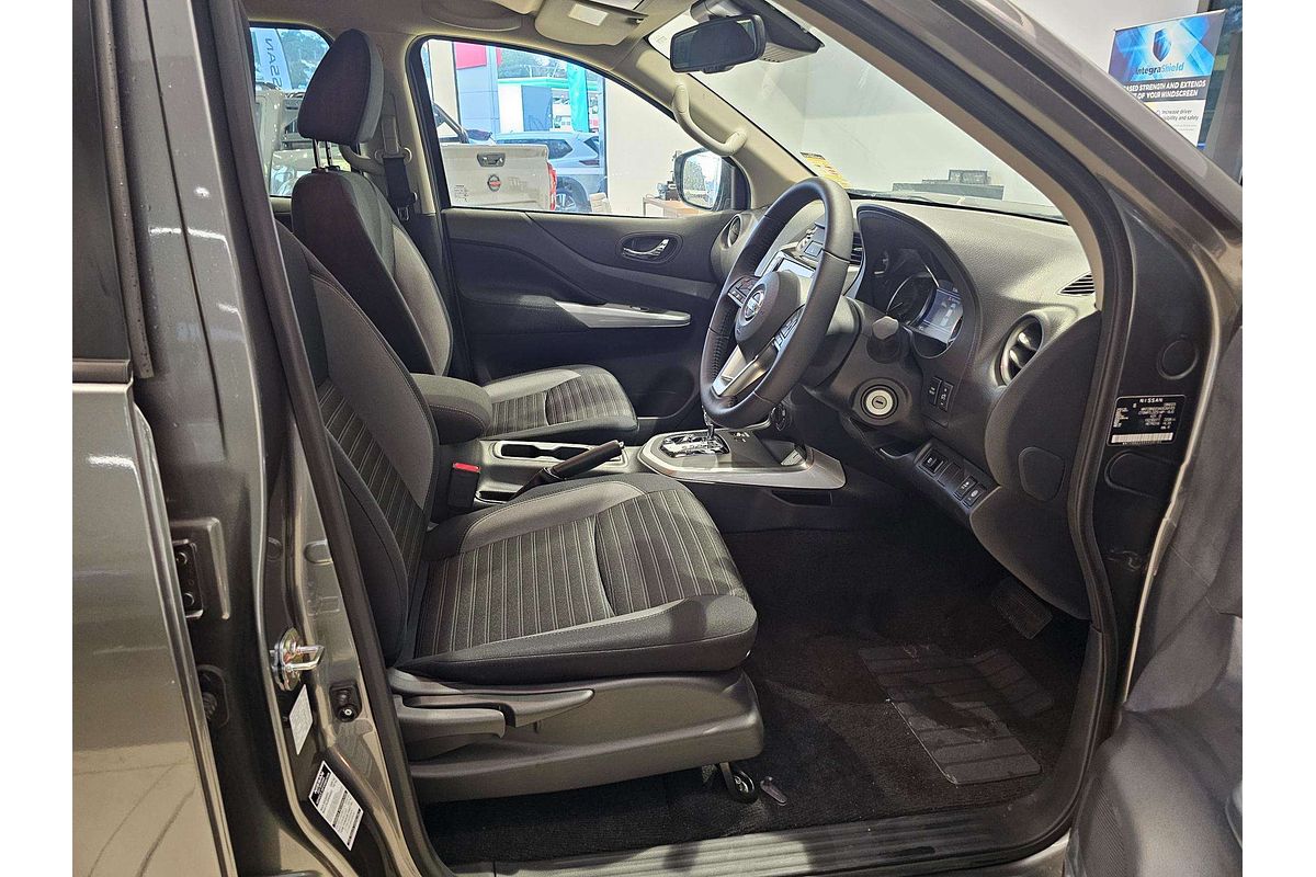 2024 Nissan Navara ST D23 4X4