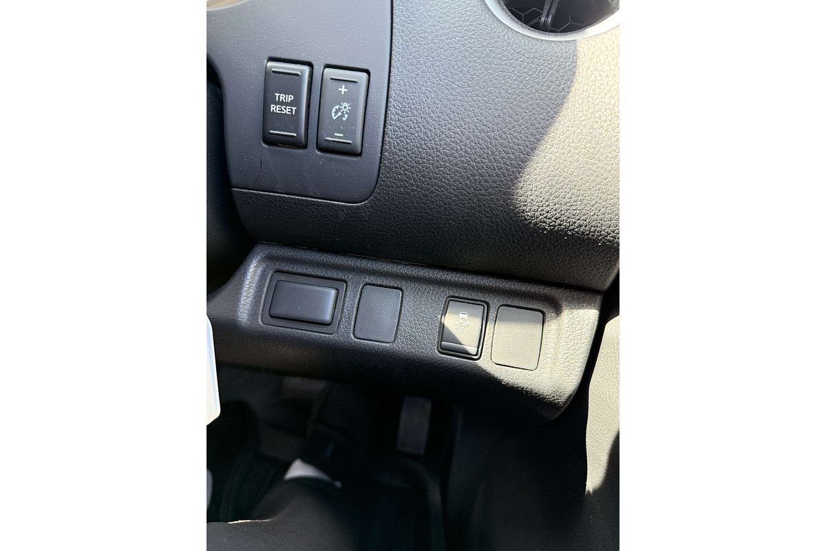 2023 Nissan Navara SL D23 Rear Wheel Drive