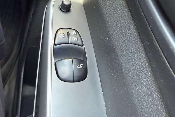 2023 Nissan Navara SL D23 Rear Wheel Drive