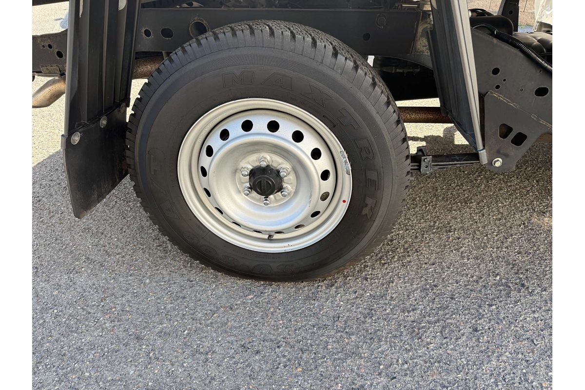 2019 Nissan Navara RX D23 Series 3 Rear Wheel Drive