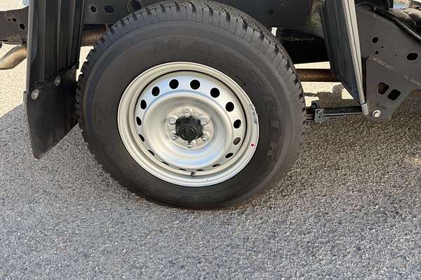 2019 Nissan Navara RX D23 Series 3 Rear Wheel Drive