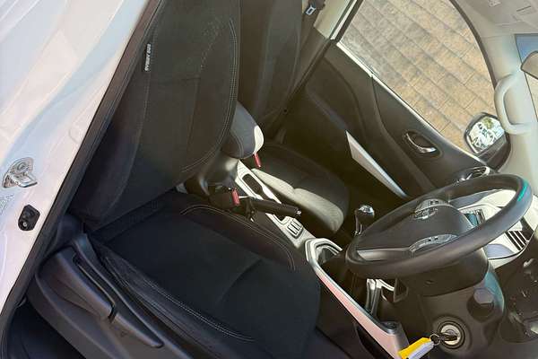 2019 Nissan Navara RX D23 Series 3 Rear Wheel Drive