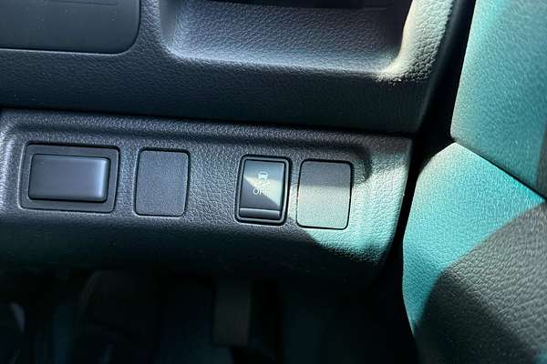 2019 Nissan Navara RX D23 Series 3 Rear Wheel Drive