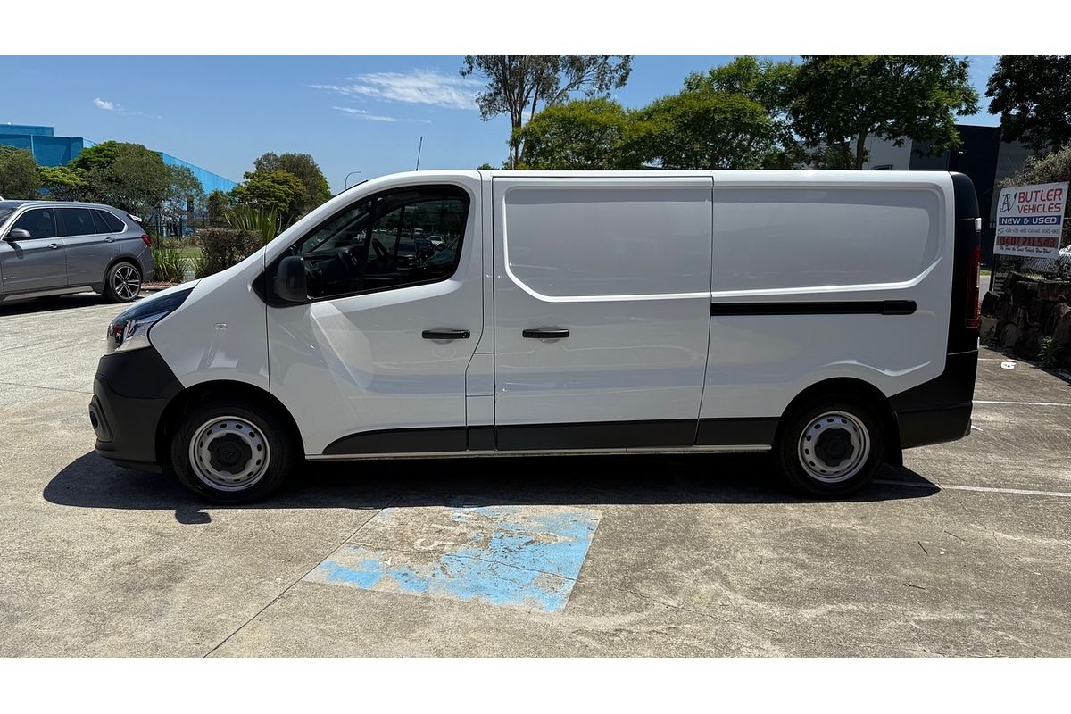 2022 Mitsubishi Express GLX+ SN LWB