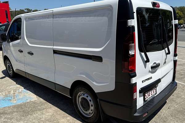 2022 Mitsubishi Express GLX+ SN LWB