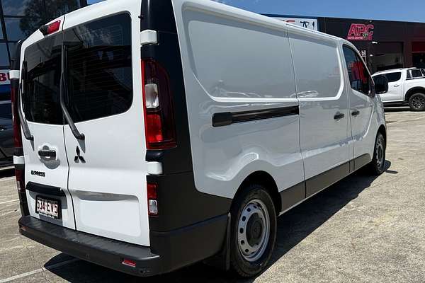 2022 Mitsubishi Express GLX+ SN LWB