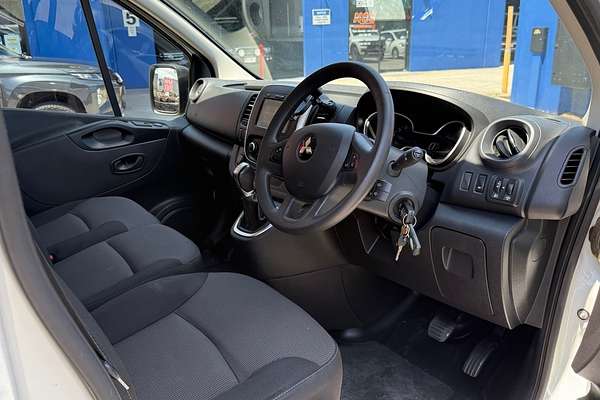 2022 Mitsubishi Express GLX+ SN LWB