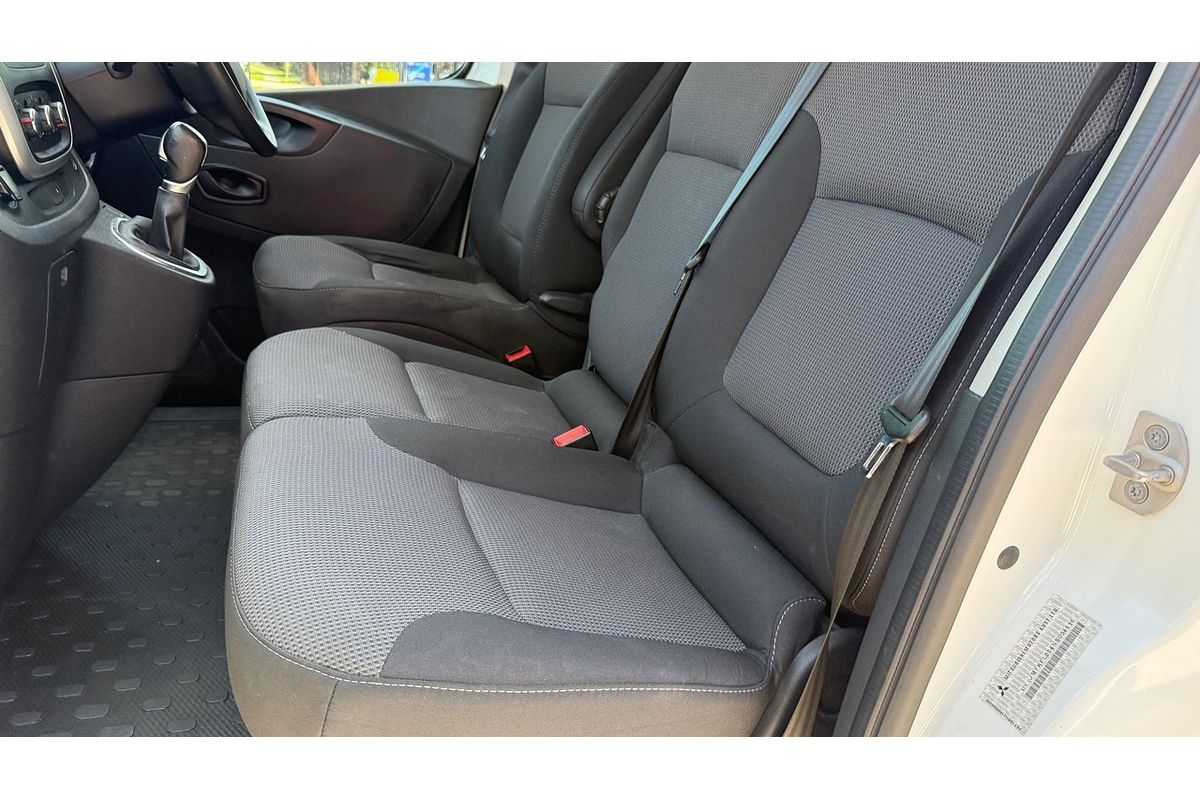 2022 Mitsubishi Express GLX+ SN LWB