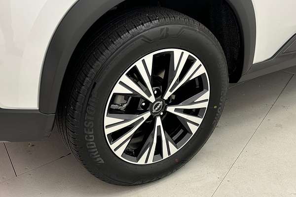 2025 Nissan X-TRAIL ST-L T33