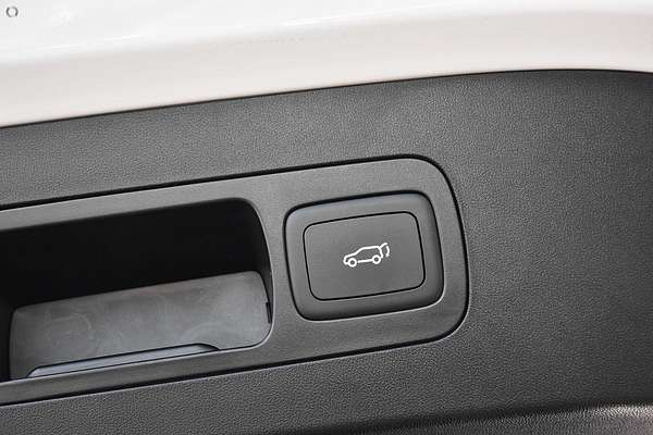 2025 MG QS Essence IS31