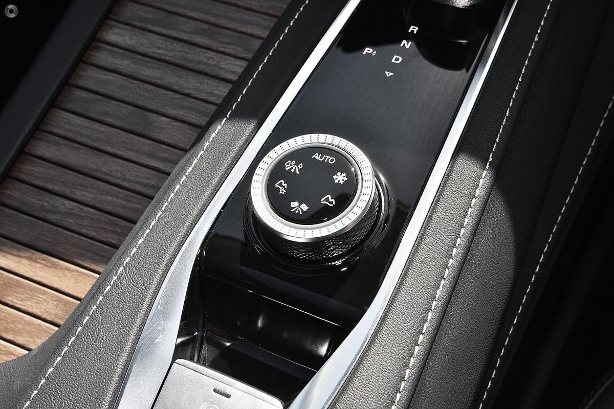 2025 MG QS Essence IS31