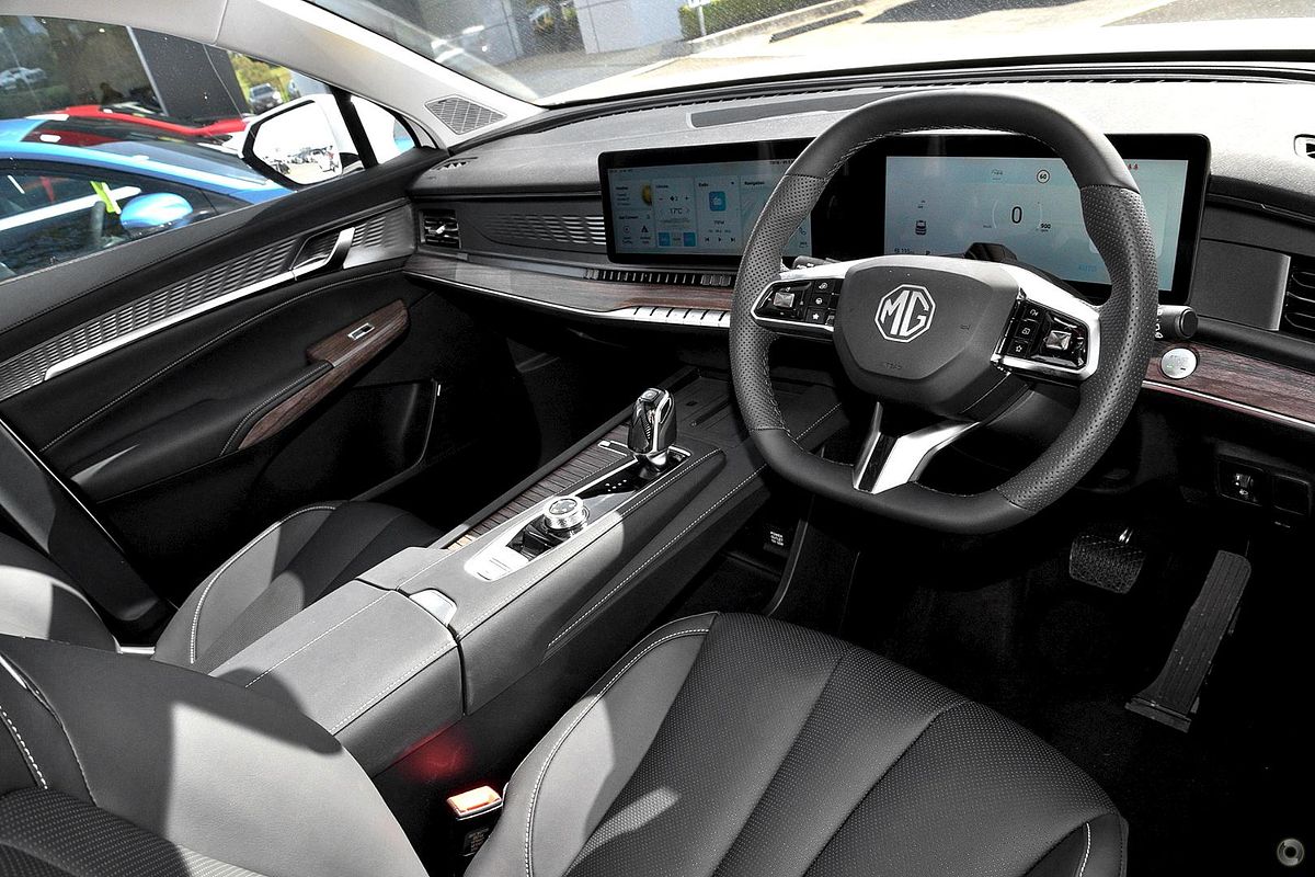 2025 MG QS Essence IS31