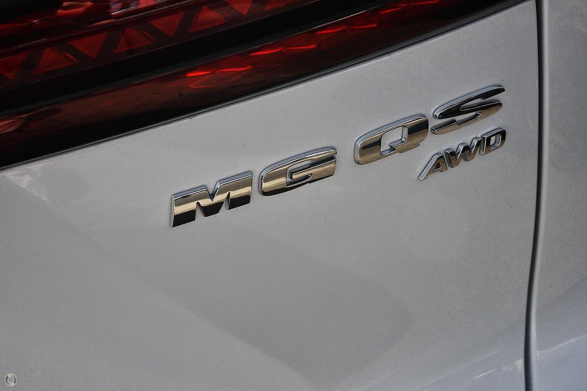 2025 MG QS Essence IS31