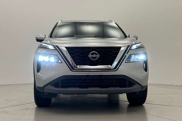 2025 Nissan X-TRAIL ST-L T33