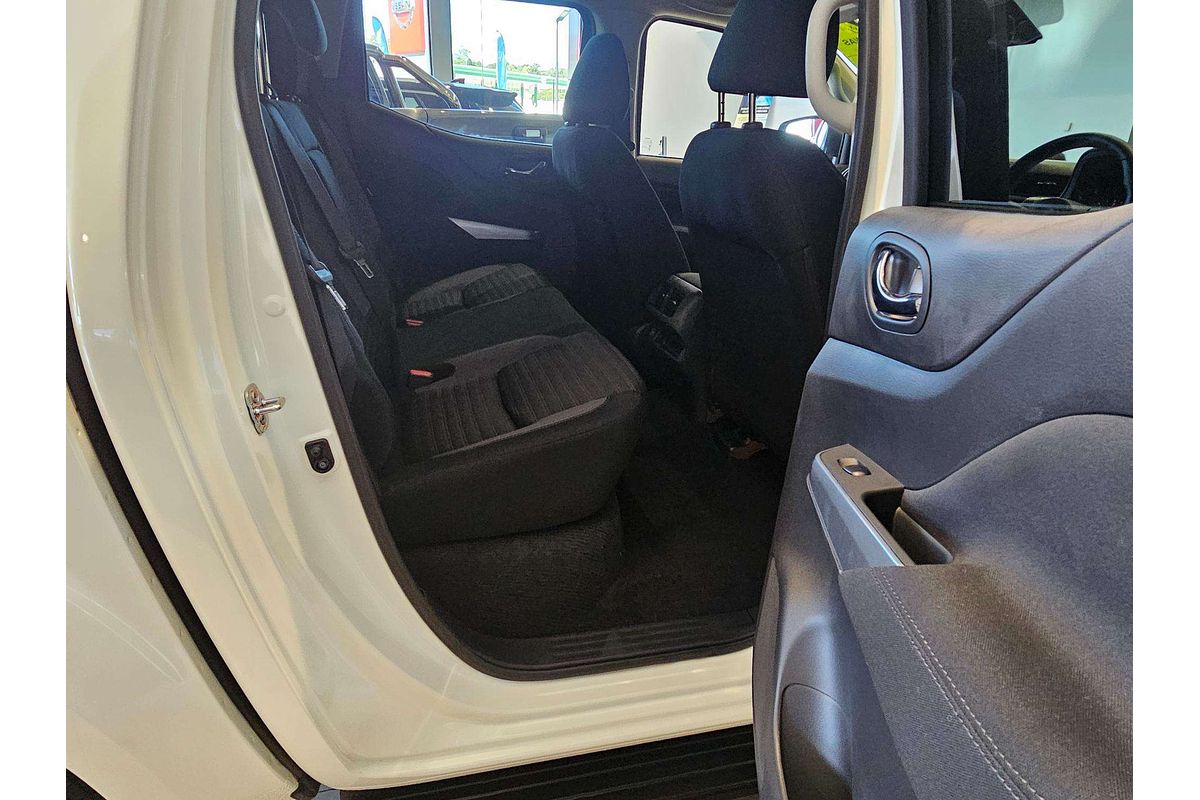 2024 Nissan Navara ST D23 4X4