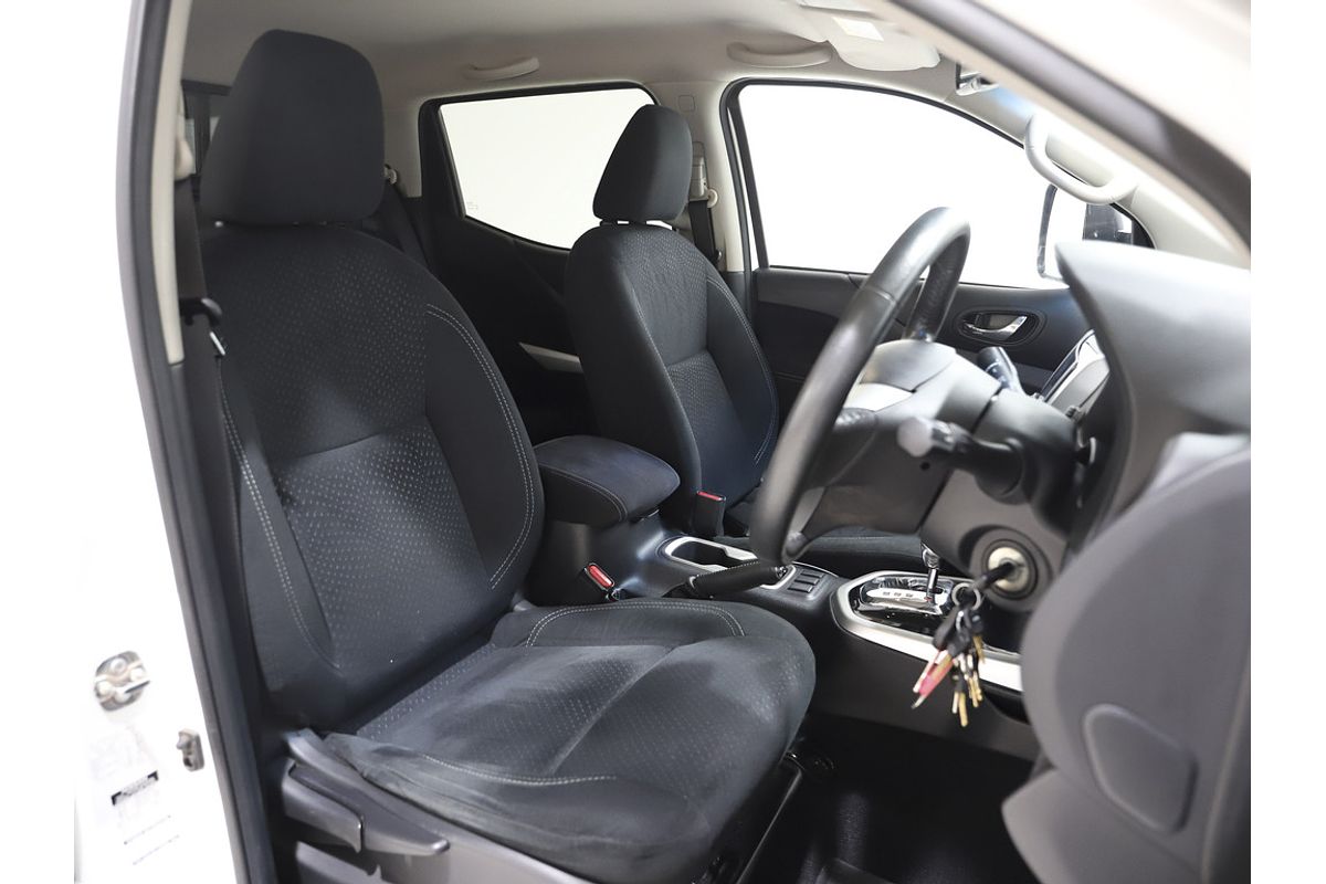 2015 Nissan Navara ST D23 4X4