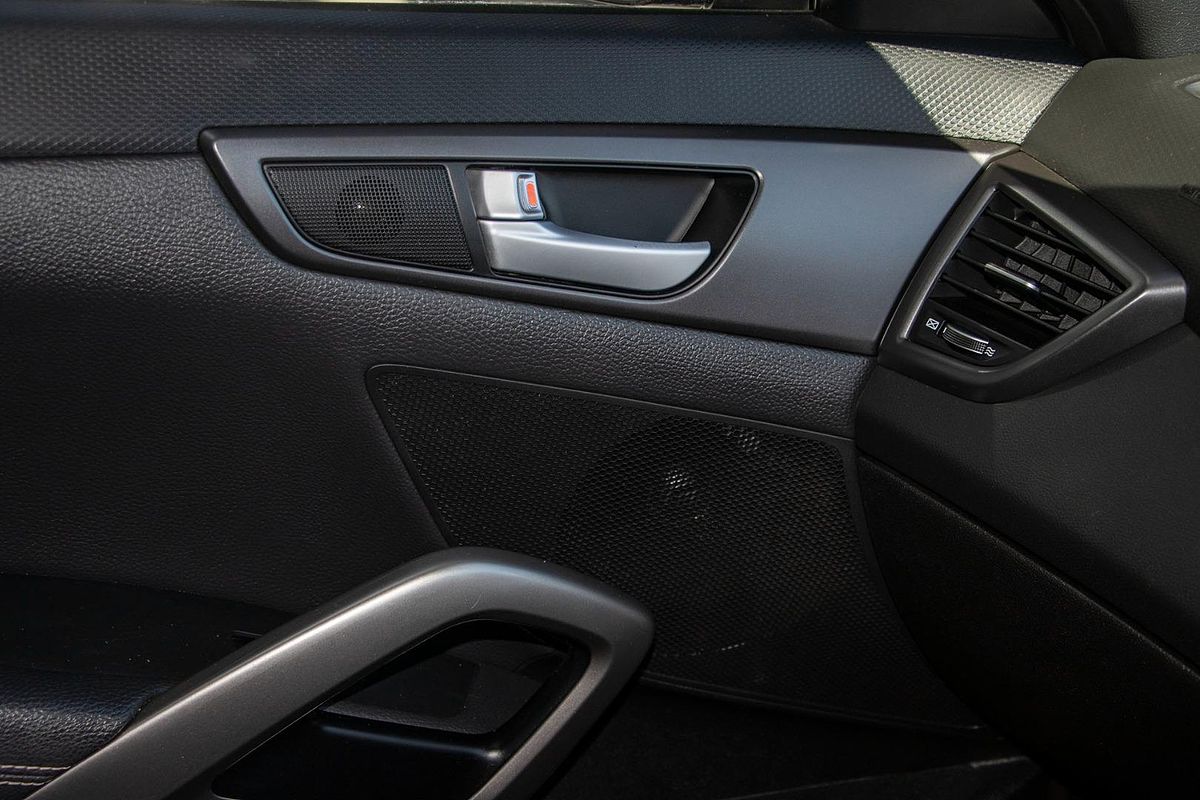 2016 Hyundai Veloster SR Turbo FS4 Series II