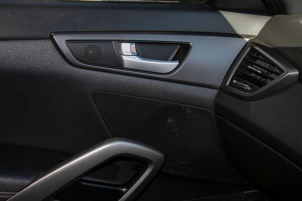 2016 Hyundai Veloster SR Turbo FS4 Series II