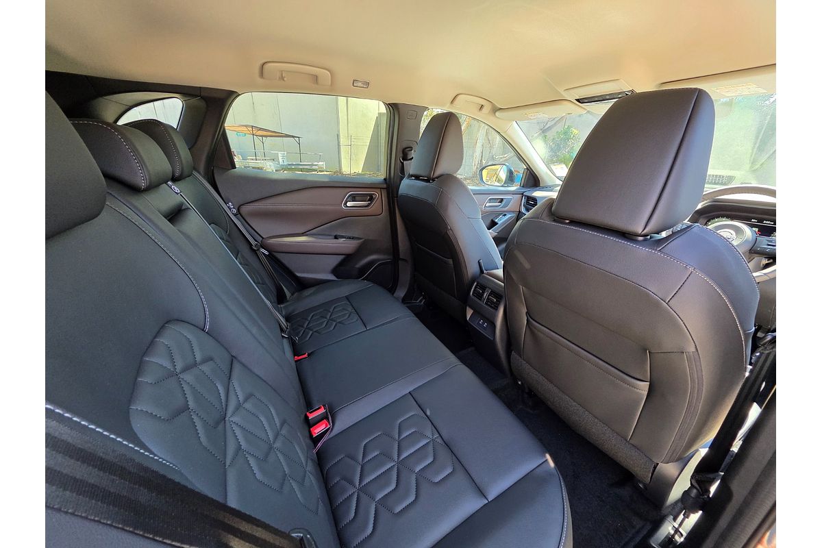 2025 Nissan QASHQAI Ti J12