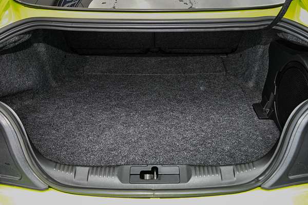 2020 Ford Mustang R-SPEC FN