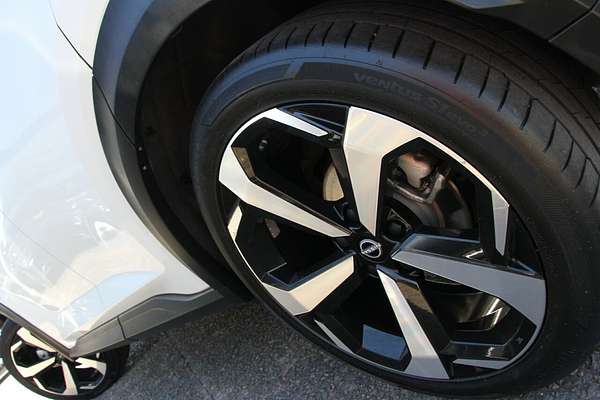 2023 Nissan JUKE ST-L F16