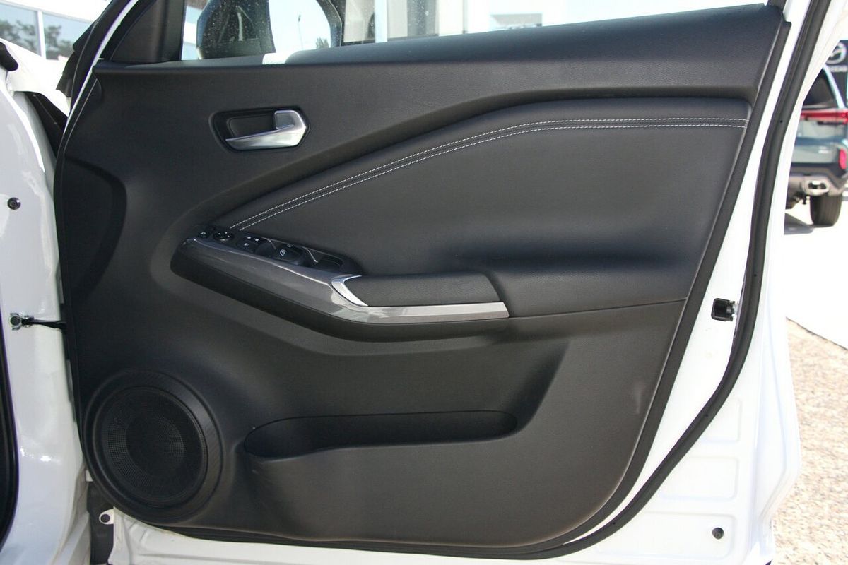 2023 Nissan JUKE ST-L F16