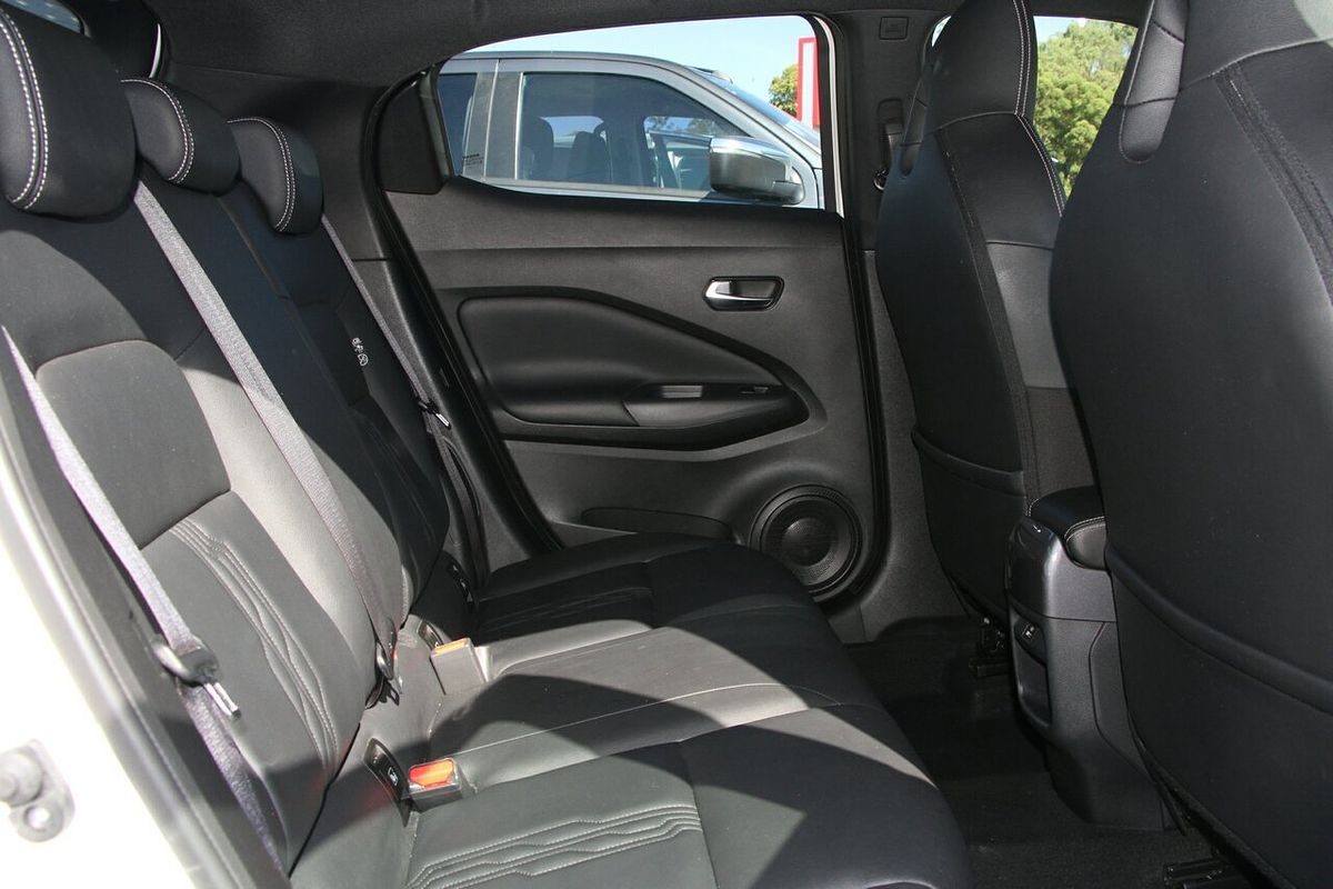 2023 Nissan JUKE ST-L F16