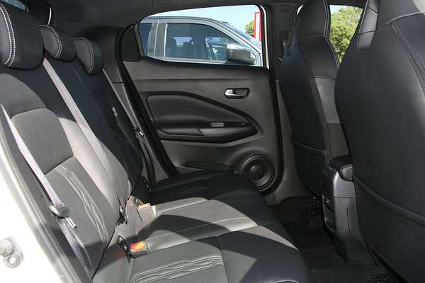 2023 Nissan JUKE ST-L F16