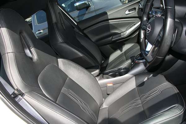 2023 Nissan JUKE ST-L F16