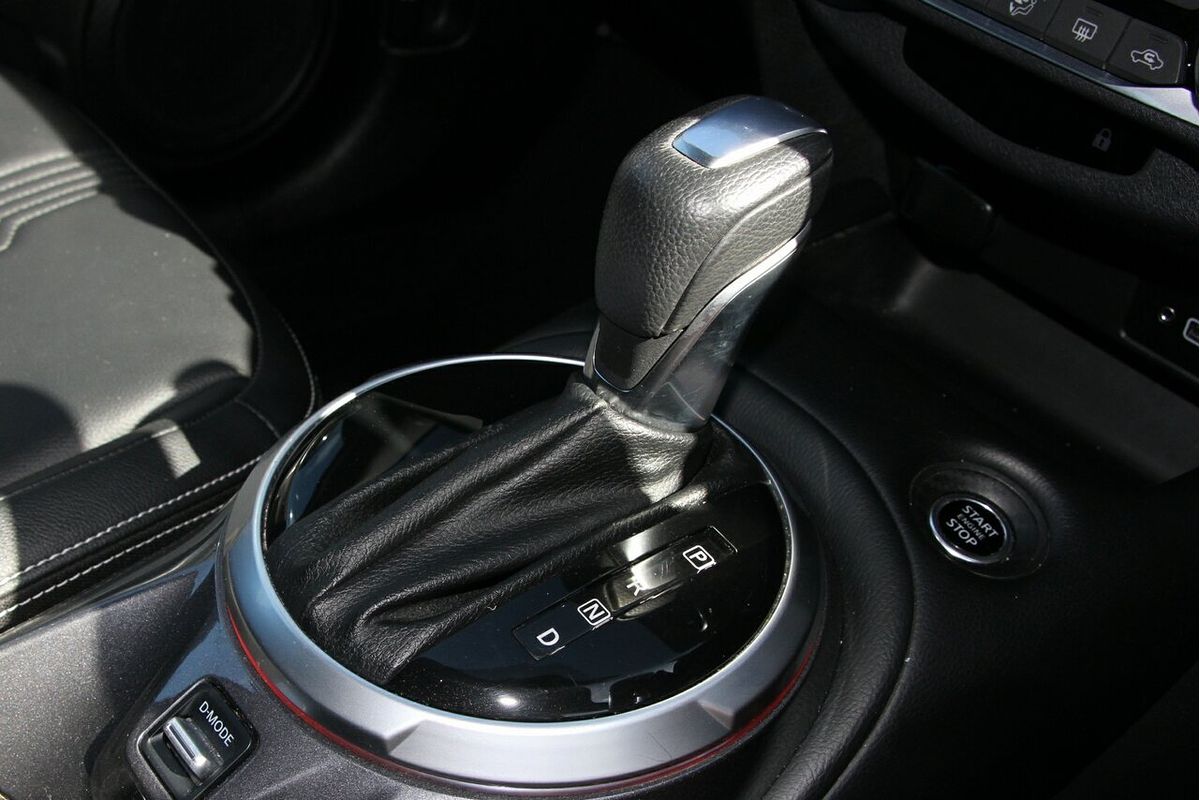 2023 Nissan JUKE ST-L F16