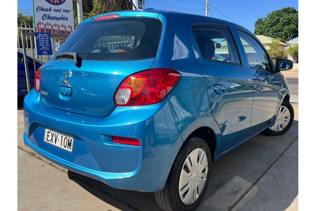 2016 Mitsubishi Mirage ES LA