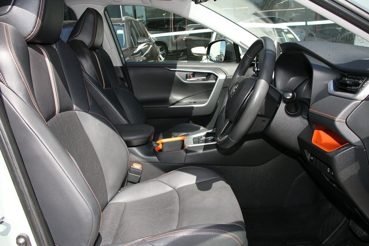 2021 Toyota RAV4 Edge AXAH54R