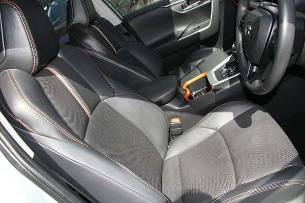 2021 Toyota RAV4 Edge AXAH54R