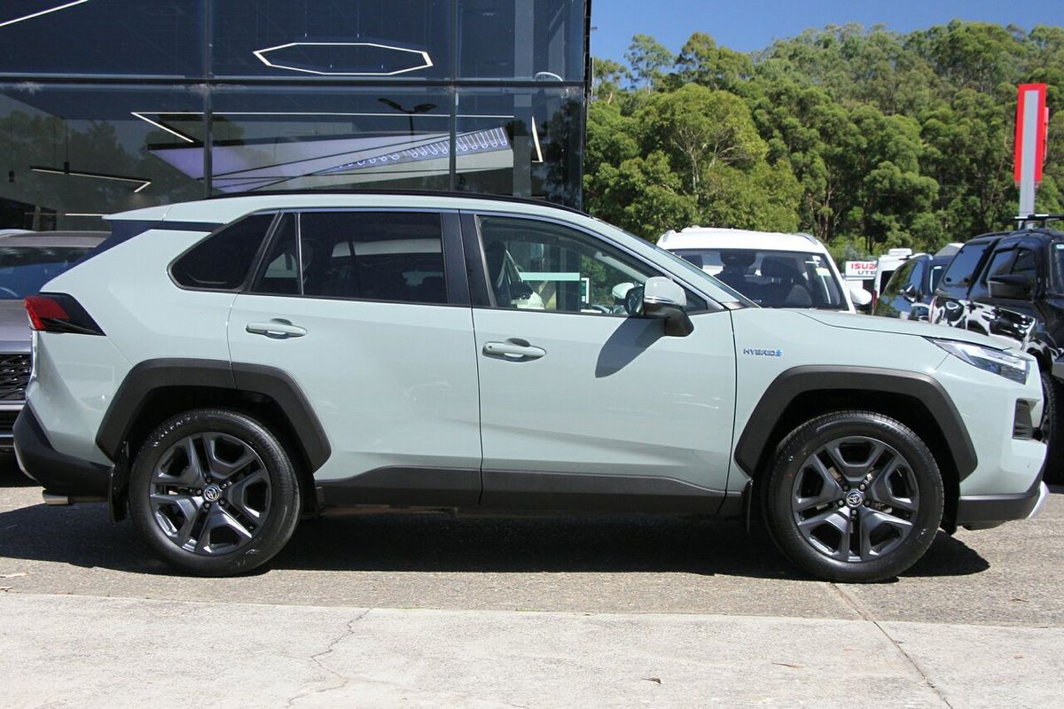 2021 Toyota RAV4 Edge AXAH54R