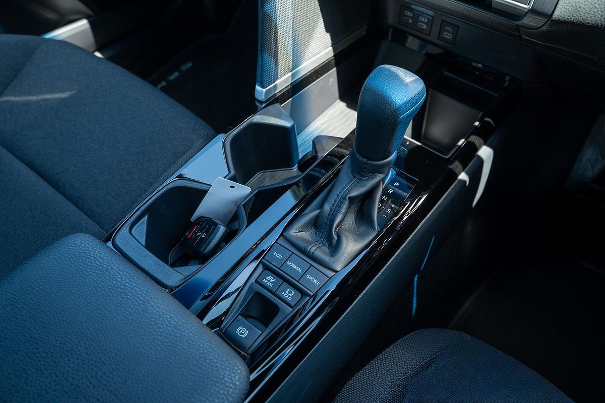 2024 Toyota Camry Ascent AXVH80R