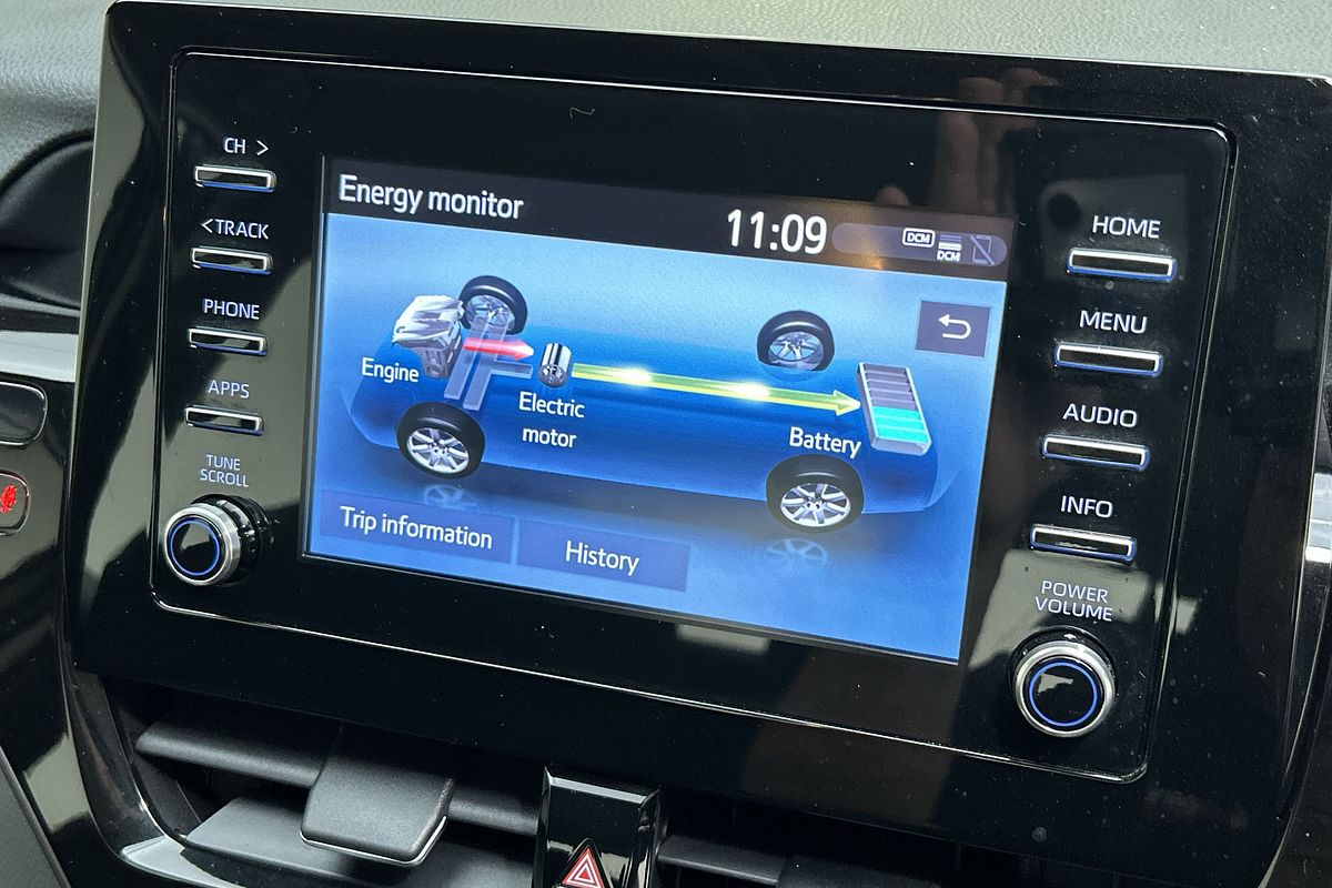 2021 Toyota Camry Ascent AXVH70R