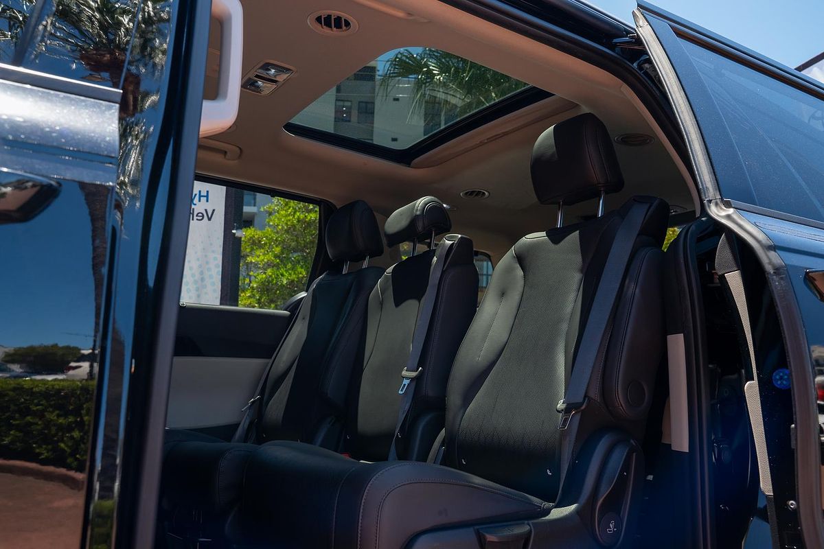 2023 Kia Carnival Special Edition KA4