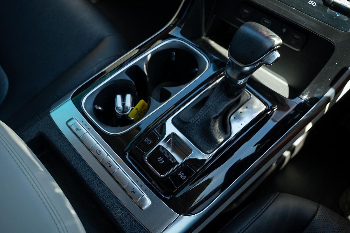 2023 Kia Carnival Special Edition KA4