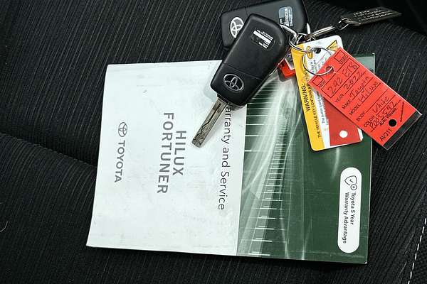 2022 Toyota Hilux SR GUN126R 4X4