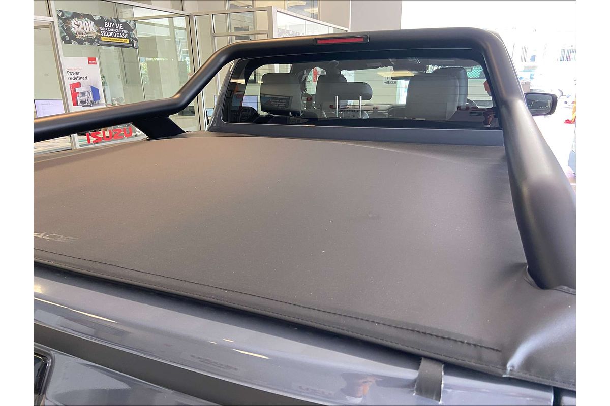 2025 Isuzu D-MAX BLADE  4X4