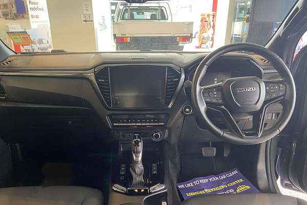 2025 Isuzu D-MAX BLADE  4X4