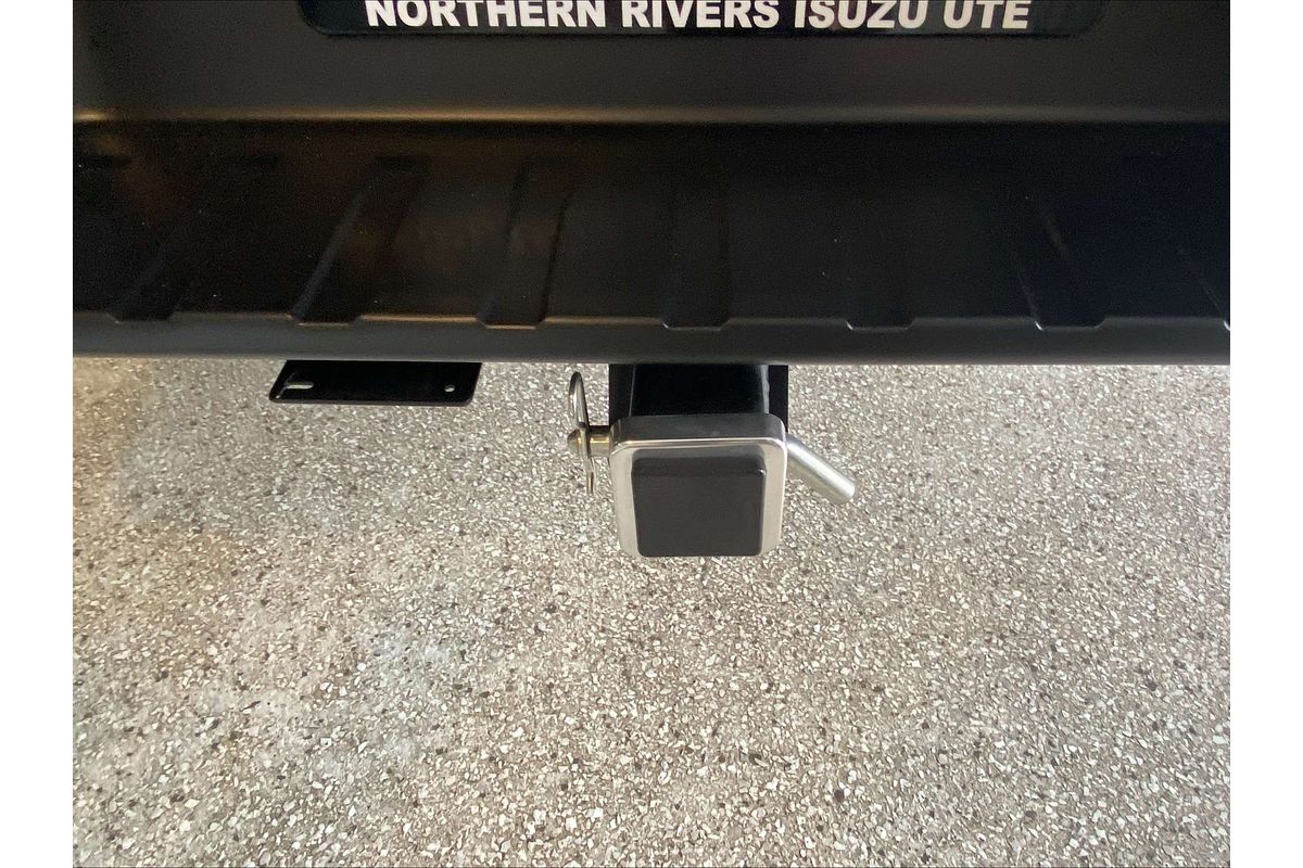 2025 Isuzu D-MAX BLADE  4X4