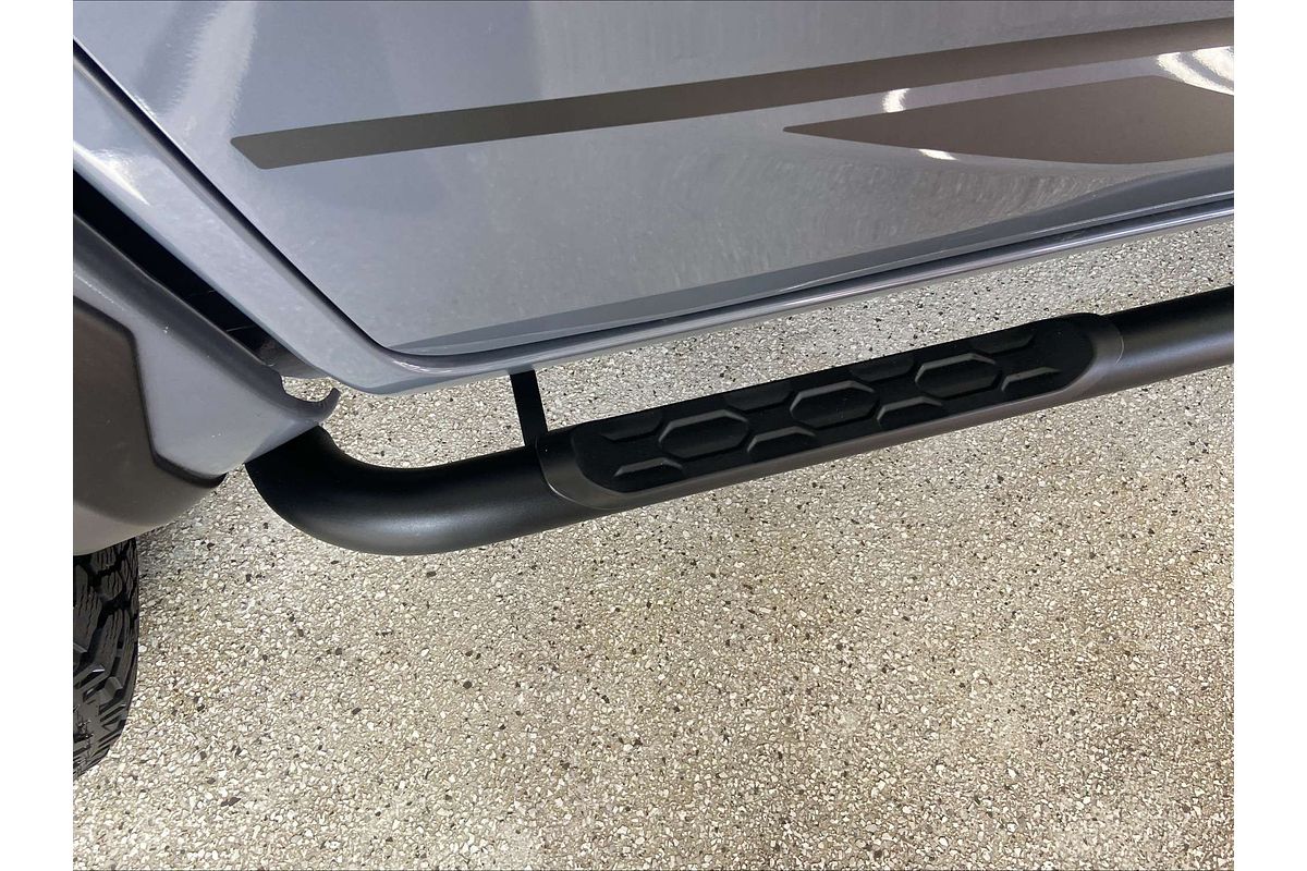 2025 Isuzu D-MAX BLADE  4X4