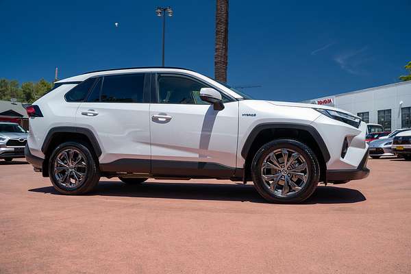 2024 Toyota RAV4 GXL AXAH52R