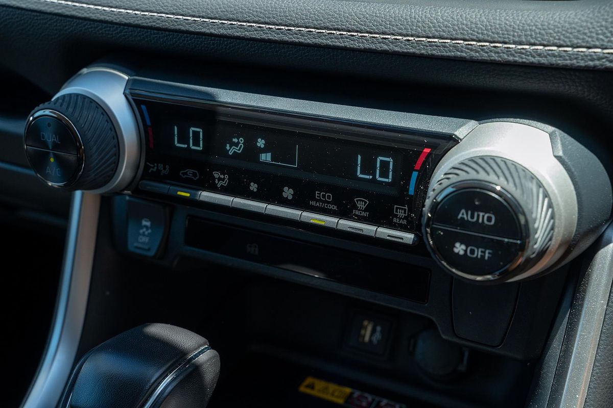 2024 Toyota RAV4 GXL AXAH52R