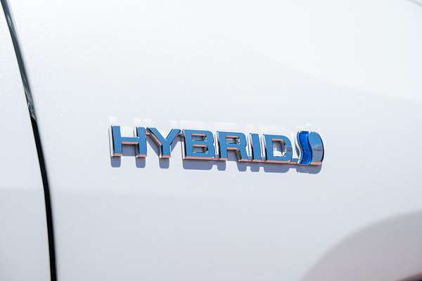 2024 Toyota RAV4 GXL AXAH52R