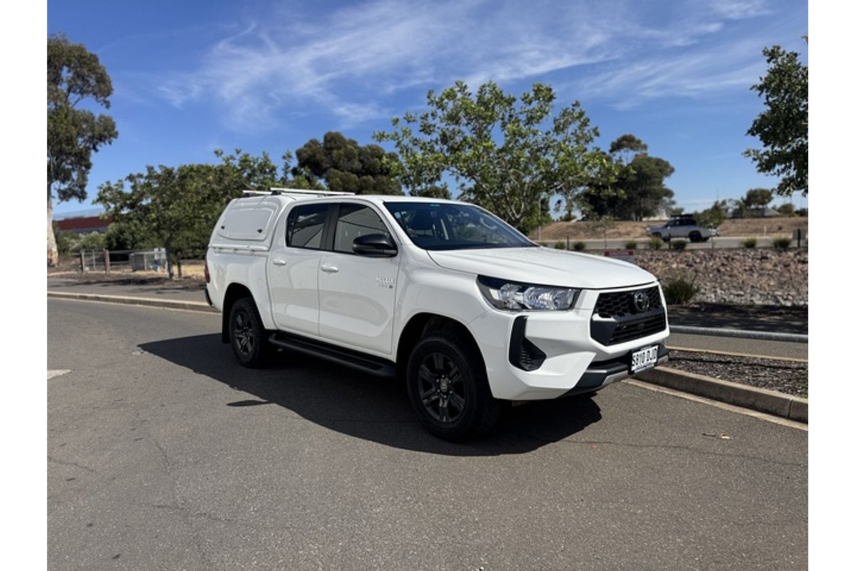 2025 Toyota Hilux SR GUN126R 4X4